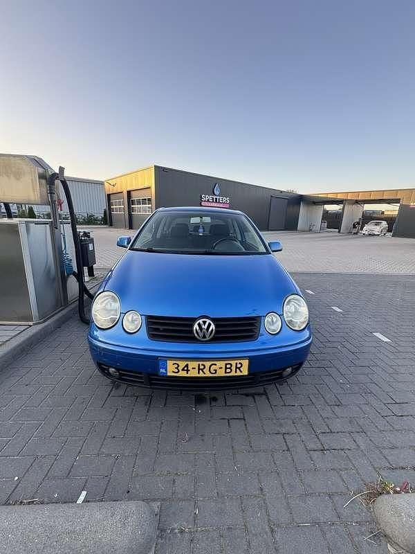 Occasion 2005 VW Polo Highline Sedan | € 2.000 (Goede deal) - Afbeelding 1/4