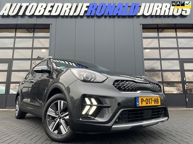 Grijs (metallic) Occasion 2022 Kia Niro SUV | € 22.900 (Goede deal) - Afbeelding 1/4