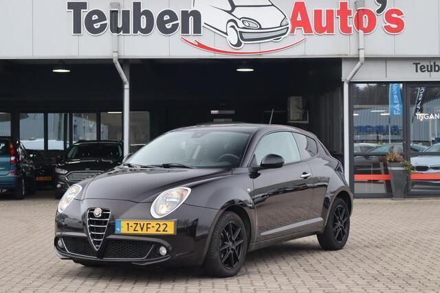 Zwart Gebruikt 2015 Alfa Romeo MiTo Hatchback | € 6.985 (Eerlijke prijs) - Afbeelding 1/4