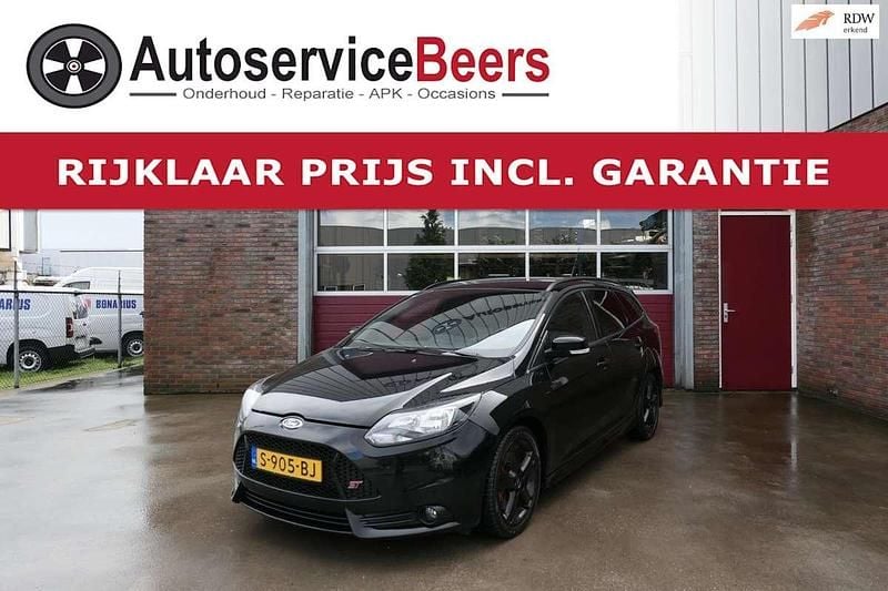 Zwart Gebruikt 2013 Ford Focus ST Hatchback | € 9.950 (Super prijs) - Afbeelding 1/4
