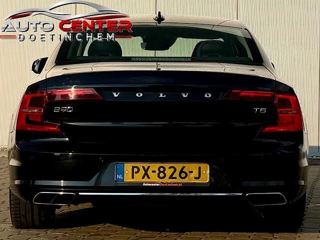 Occasion Volvo S90 Momentum 254 PK (186 kW) 2017 Zwart Sedan