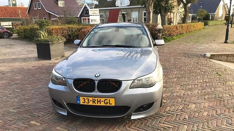 Occasion BMW 525 2005 Grijs (metallic) Stationwagen