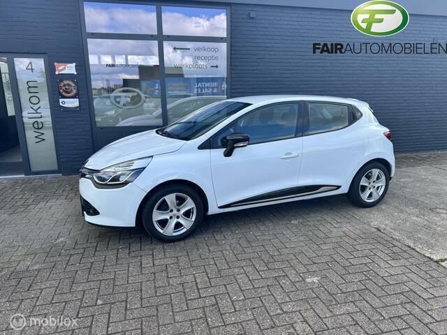 Wit Gebruikt 2016 Renault Clio IV Hatchback | € 9.650 (Iets duurder) - Afbeelding 1/4