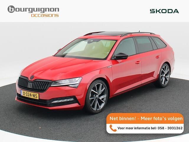 Rood Occasion 2024 Skoda Superb Business Line Stationwagen | € 35.850 (Eerlijke prijs) - Afbeelding 1/4