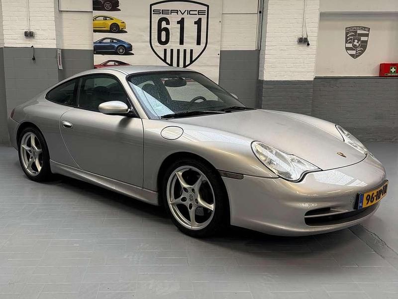 Zilver Gebruikt 2001 Porsche 911 Carrera Coupé | € 37.996 (Super prijs) - Afbeelding 1/4