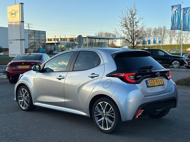 Occasion Toyota Yaris Executive 131 PK (96 kW) 2024 Grijs Hatchback