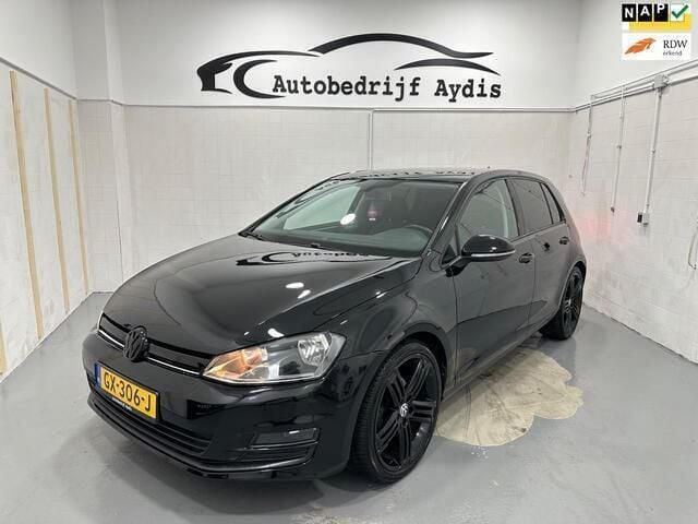 Zwart Gebruikt 2015 VW Golf VII Hatchback | € 9.950 (Goede deal) - Afbeelding 1/4
