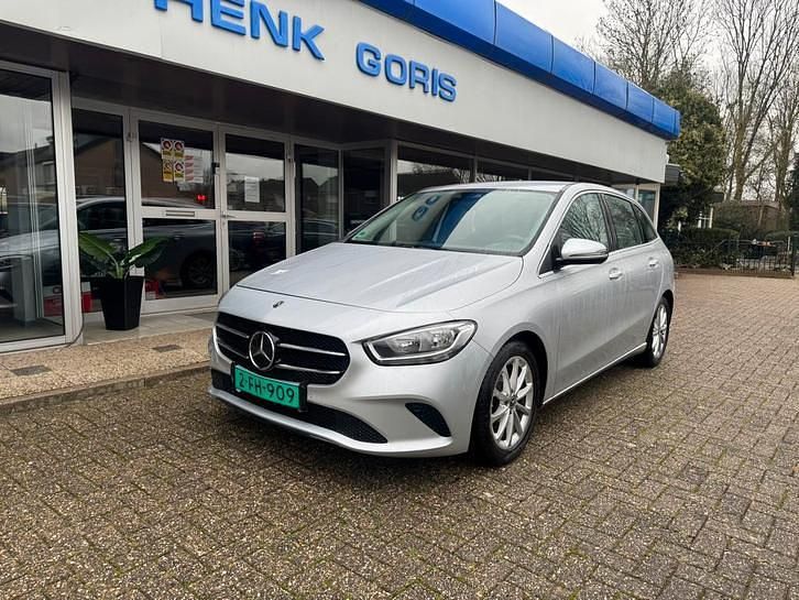 Occasion Mercedes B180 136 PK (100 kW) 2020 MPV