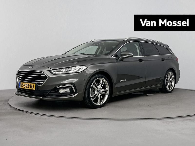 Grijs Gebruikt 2021 Ford Mondeo Titanium Stationwagen | € 24.935 (Iets duurder) - Afbeelding 1/4