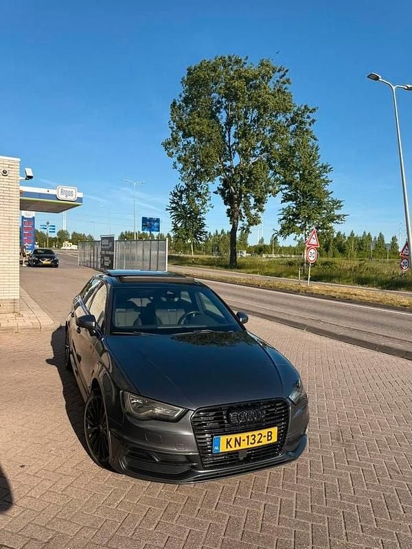 Occasion 2015 Audi e-tron | € 8.800 (Eerlijke prijs) - Afbeelding 1/4