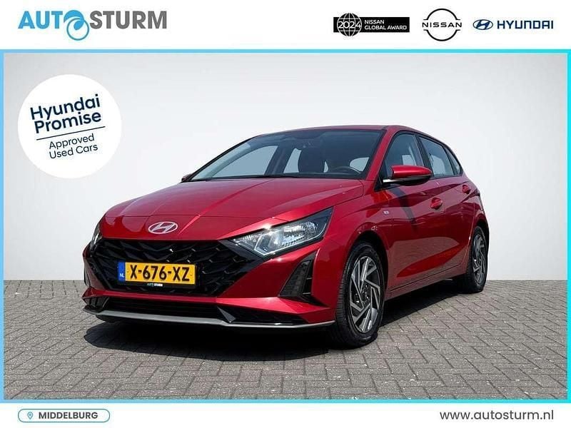 Hatchback Gebruikt 2024 Hyundai i20 Comfort Hatchback | € 19.690 (Eerlijke prijs) - Afbeelding 1/4
