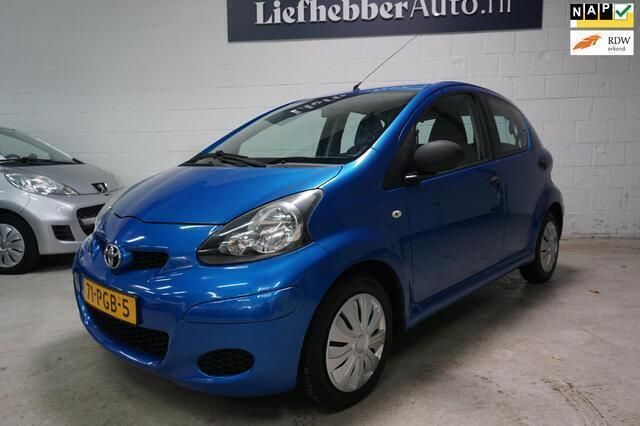 Blauw Gebruikt 2011 Toyota Aygo Hatchback | € 3.499 (Eerlijke prijs) - Afbeelding 1/4