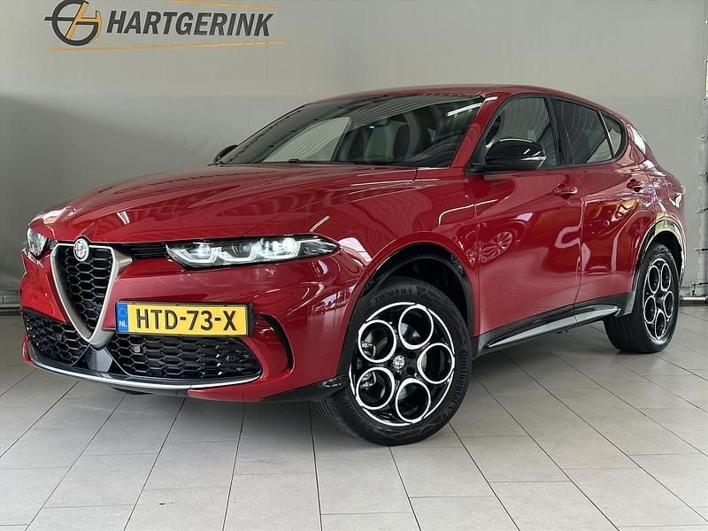Rood Gebruikt 2023 Alfa Romeo Tonale Sprint SUV | € 32.925 (Iets duurder) - Afbeelding 1/3