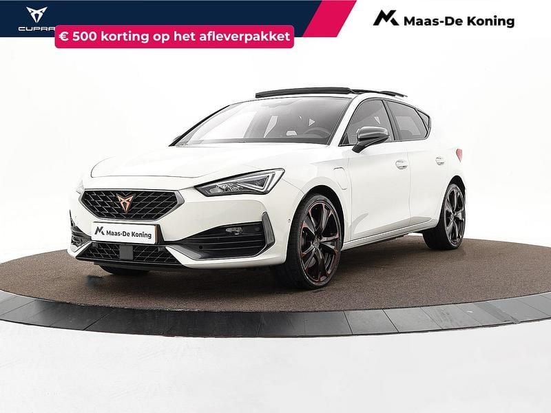 Wit Gebruikt 2021 Cupra Leon VZ Hatchback | € 26.940 (Eerlijke prijs) - Afbeelding 1/4
