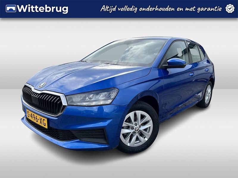 Blauw Gebruikt 2023 Skoda Fabia Ambition Hatchback | € 15.950 (Eerlijke prijs) - Afbeelding 1/2