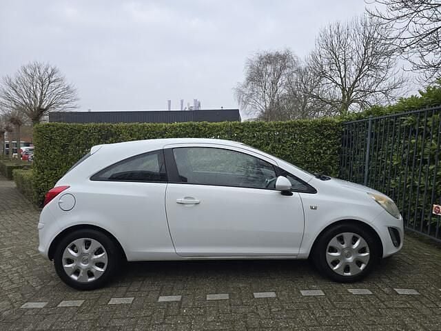 Occasion Opel Corsa Edition 95 PK (69 kW) 2012 Wit Hatchback