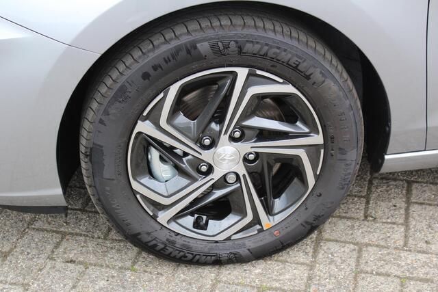 Occasion Hyundai i30 Comfort 120 PK (88 kW) 2024 Grijs Stationwagen