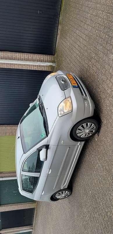 Occasion Kia Picanto 65 PK (47 kW) 2007 Zilver Hatchback