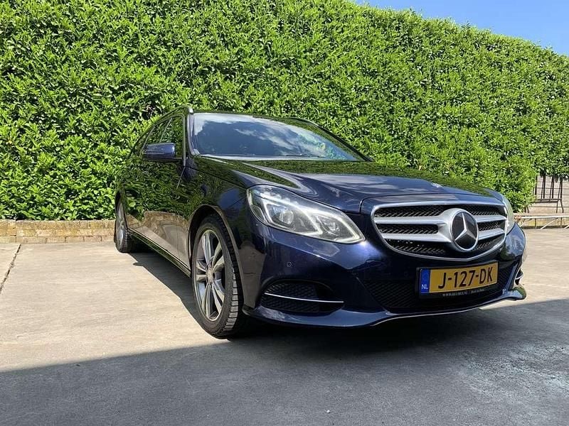 Blauw Gebruikt 2014 Mercedes E350 Avantgarde Stationwagen | € 11.999 (Eerlijke prijs) - Afbeelding 1/4