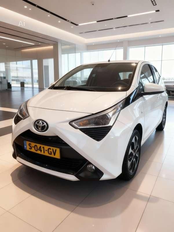 Occasion 2021 Toyota Aygo Hatchback | € 10.900 (Goede deal) - Afbeelding 1/4