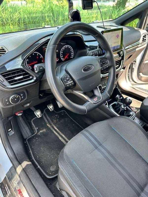Zilver Gebruikt 2019 Ford Fiesta ST Hatchback | € 21.500 (Eerlijke prijs) - Afbeelding 1/4