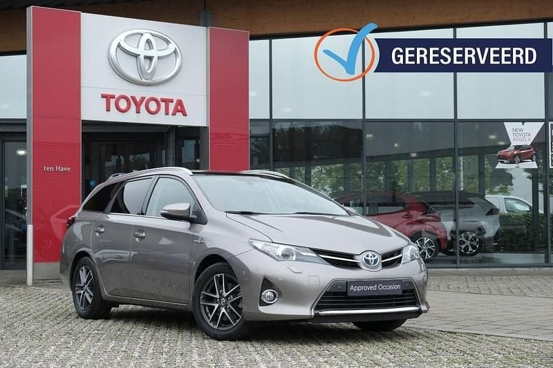 Bruin Gebruikt 2014 Toyota Auris Plus Stationwagen | € 14.900 (Eerlijke prijs) - Afbeelding 1/4