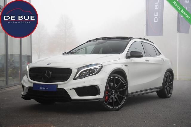 Wit Gebruikt 2014 Mercedes GLA45 AMG AMG SUV | € 29.911 (Duur) - Afbeelding 1/4