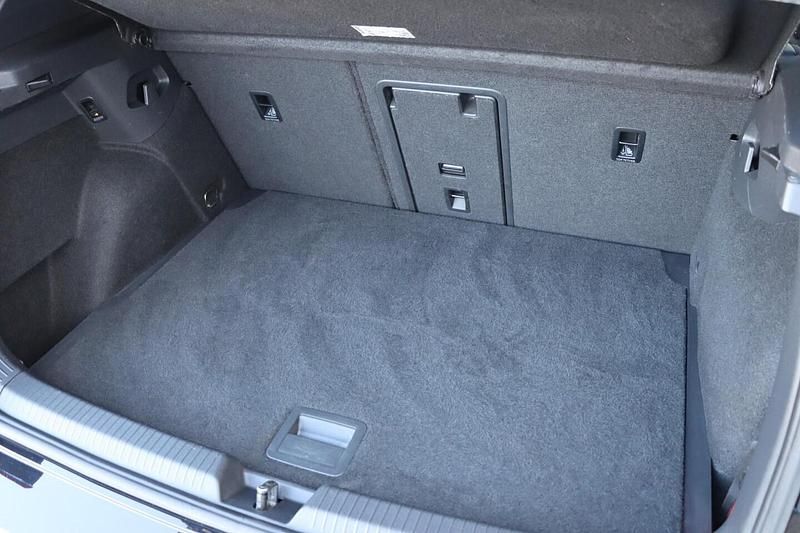 Occasion VW Golf VII GTI 2021 Zwart Hatchback