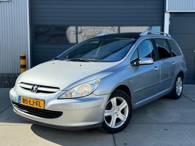 Grijs Gebruikt 2003 Peugeot 307 Stationwagen | € 899 (Eerlijke prijs) - Afbeelding 1/4
