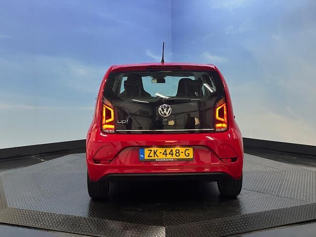 Rood Gebruikt 2019 VW up! high up! Hatchback | € 8.450 (Eerlijke prijs) - Afbeelding 1/4