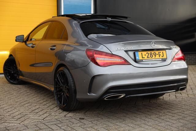 Occasion Mercedes CLA200 AMG line 156 PK (114 kW) 2018 Grijs, metallic lak Sedan