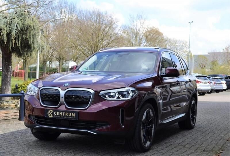 Rood, metallic lak Gebruikt 2021 BMW iX3 Executive SUV | € 49.750 - Afbeelding 1/4