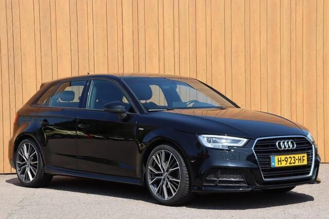 Zwart Gebruikt 2020 Audi A3 Sportback S-Line Hatchback | € 24.940 (Super prijs) - Afbeelding 1/3