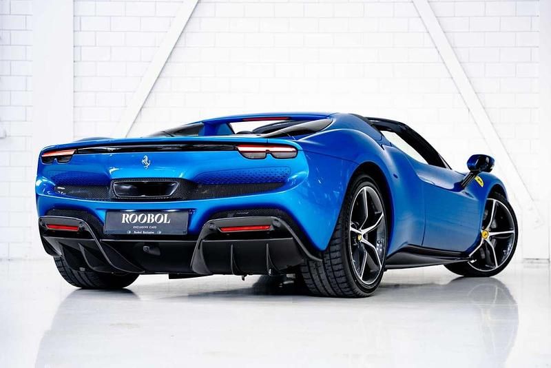 Occasion Ferrari 296 829 PK (609 kW) 2024 Blauw Cabriolet