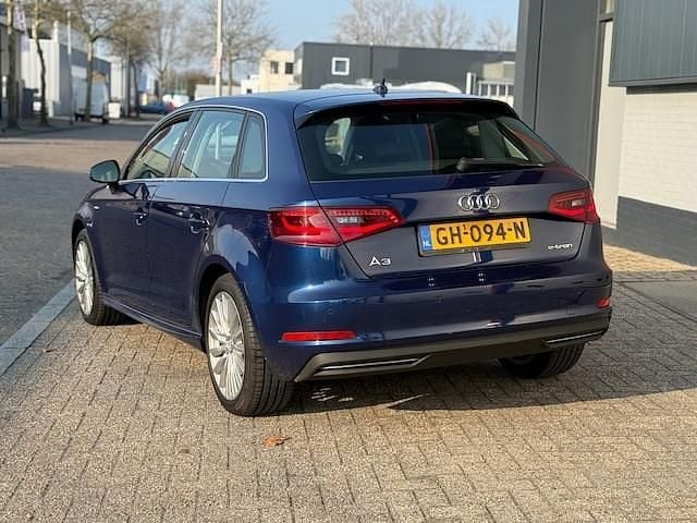 Occasion Audi A3 Sportback e-tron Attraction 2015 Blauw Hatchback
