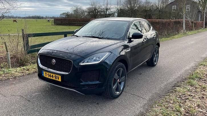 Zwart Occasion 2018 Jaguar E-Pace R SUV | € 21.750 (Eerlijke prijs) - Afbeelding 1/4