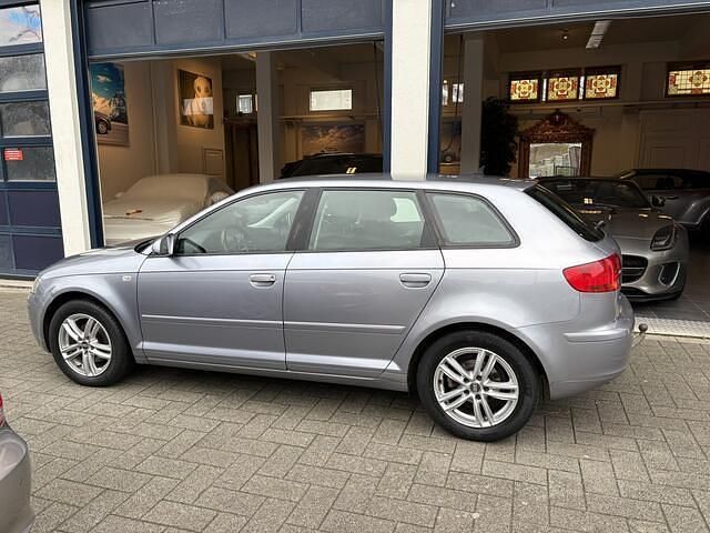 Occasion Audi A3 Sportback Attraction 116 PK (85 kW) 2004 Grijs Hatchback