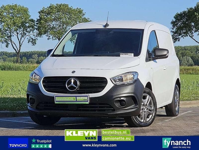 Wit Gebruikt 2023 Mercedes Citan 108 Van | € 13.250 (Eerlijke prijs) - Afbeelding 1/3