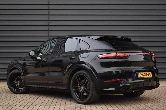 Occasion Porsche Cayenne 462 PK (339 kW) 2020 Zwart (metallic) SUV