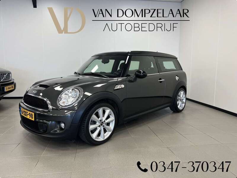 Grijs Gebruikt 2013 Mini Cooper S Clubman Stationwagen | € 12.855 (Duur) - Afbeelding 1/4