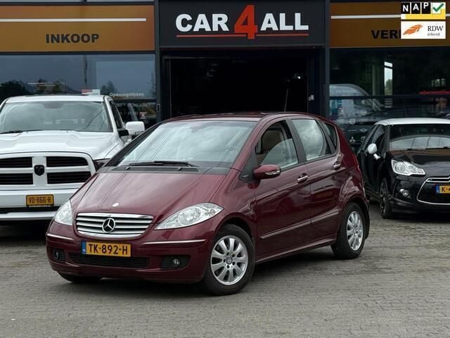 Rood Gebruikt 2008 Mercedes A150 Classic MPV | € 2.950 (Goede deal) - Afbeelding 1/4