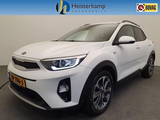 Wit (metallic) Occasion 2019 Kia Stonic SUV | € 15.450 (Eerlijke prijs) - Afbeelding 1/4