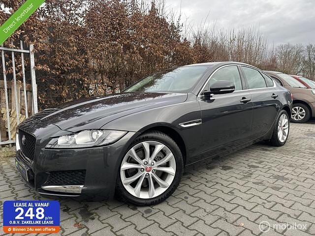 Grijs Occasion 2016 Jaguar XF Portfolio Sedan | € 14.795 (Eerlijke prijs) - Afbeelding 1/4
