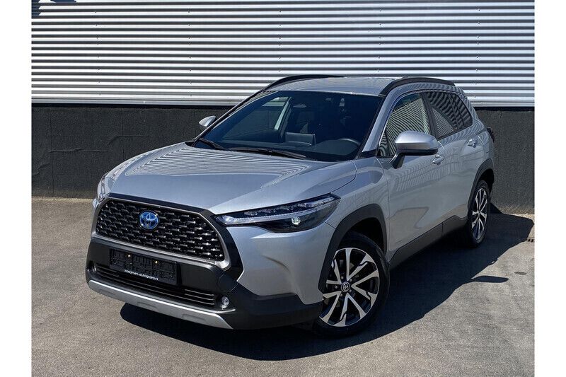Gebruikt 2024 Toyota Corolla Cross Edition SUV | € 37.749 - Afbeelding 1/1