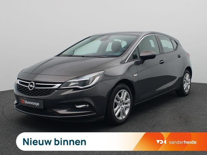 Grijs Gebruikt 2016 Opel Astra Edition Hatchback | € 9.900 (Eerlijke prijs) - Afbeelding 1/4
