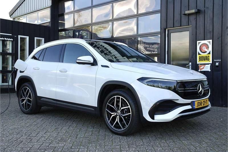 Wit Gebruikt 2021 Mercedes EQA250 Edition 1 SUV | € 32.999 (Eerlijke prijs) - Afbeelding 1/4