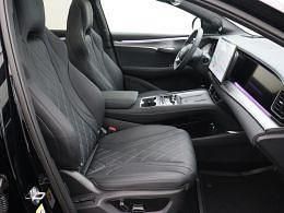 Nieuw BYD Sealion 7 389 kW (530 PK) 2025 Zwart metallic SUV