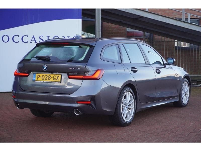 Occasion BMW 330 293 PK (215 kW) 2022 Grijs Stationwagen