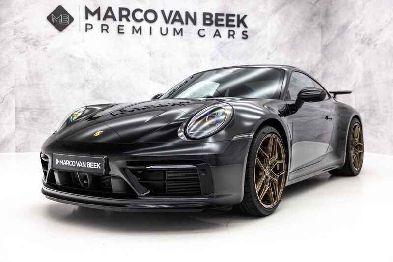 C9x diepzwart metallic Gebruikt 2020 Porsche 911 Coupé | € 134.850 - Afbeelding 1/4