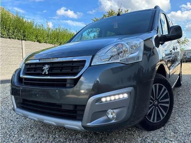 Grijs Gebruikt 2018 Peugeot Partner Style MPV | € 11.490 (Super prijs) - Afbeelding 1/4